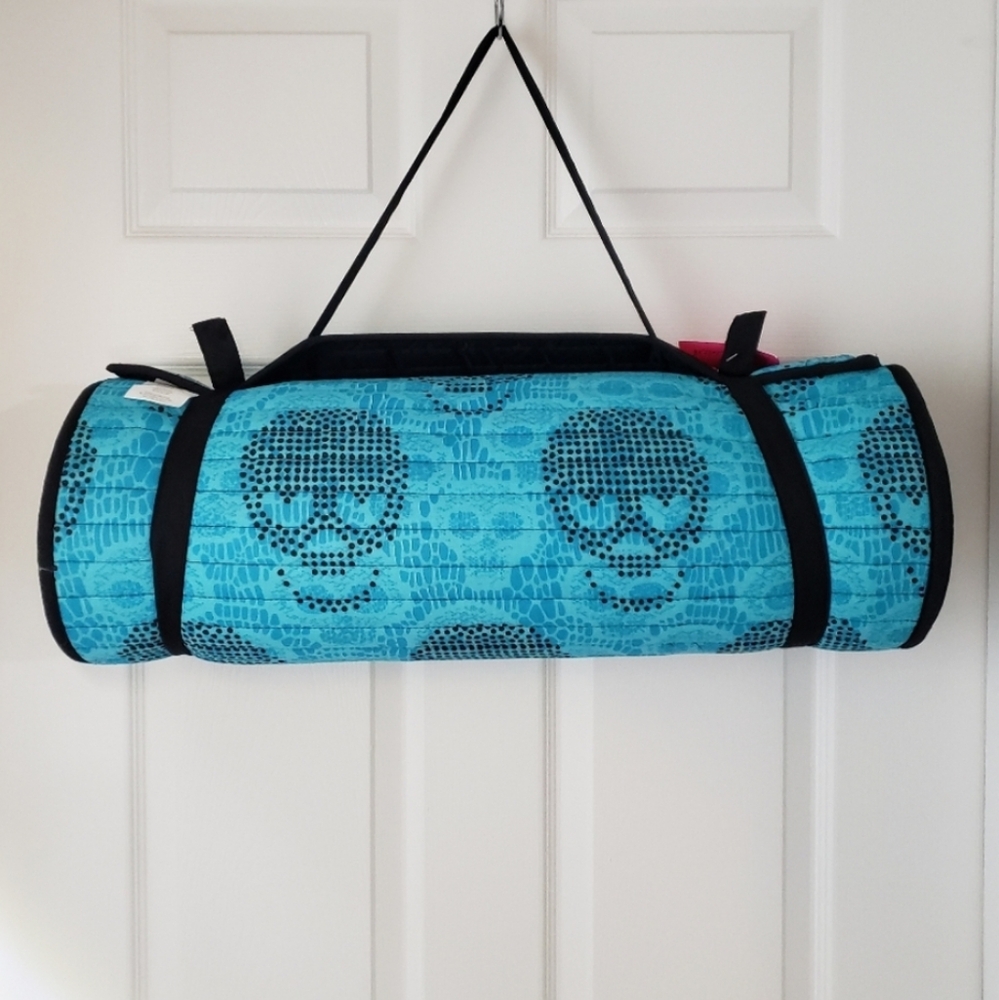 Betsey Johnson Turquoise Skull Yoga Bag